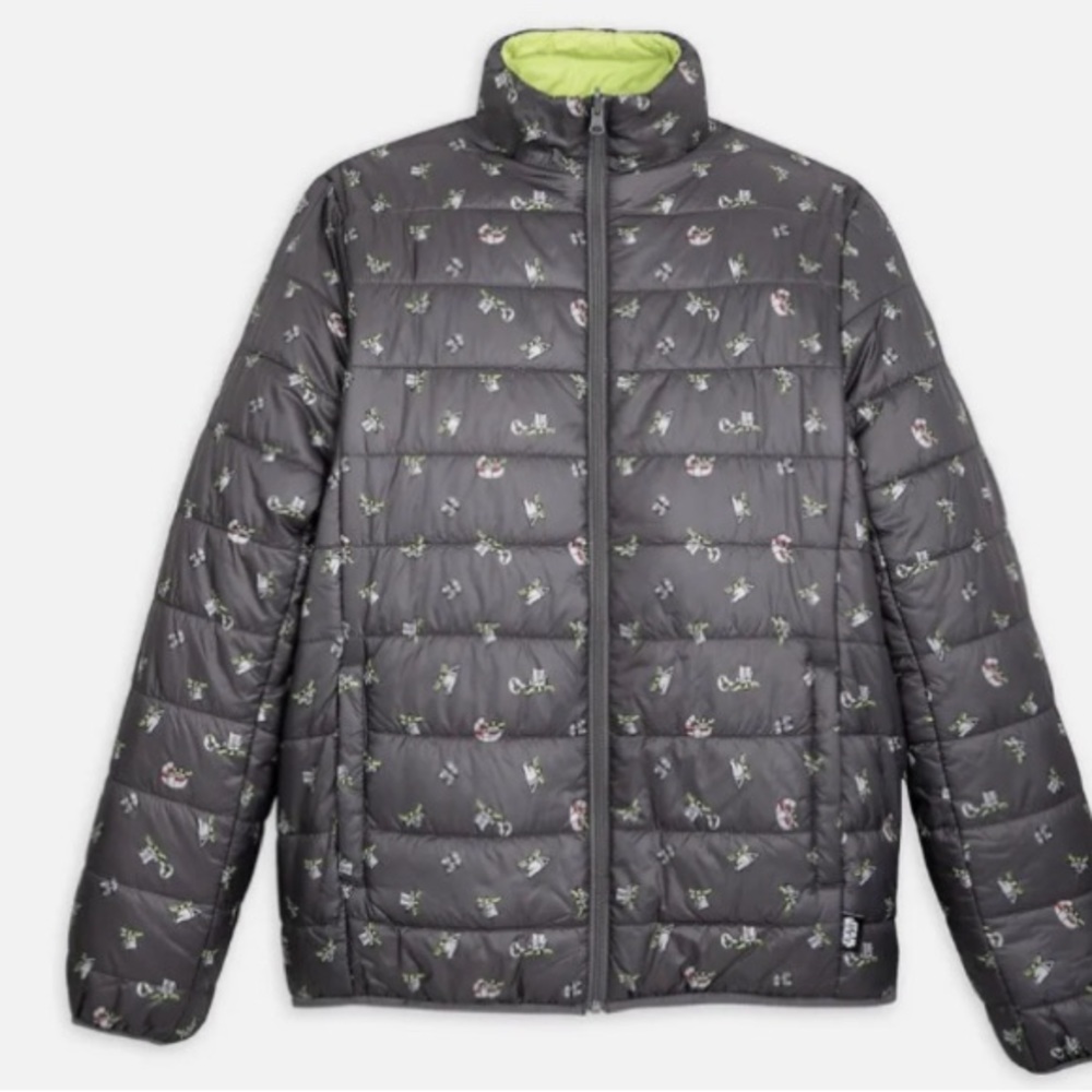 Reversible baby Yoda puffy jacket